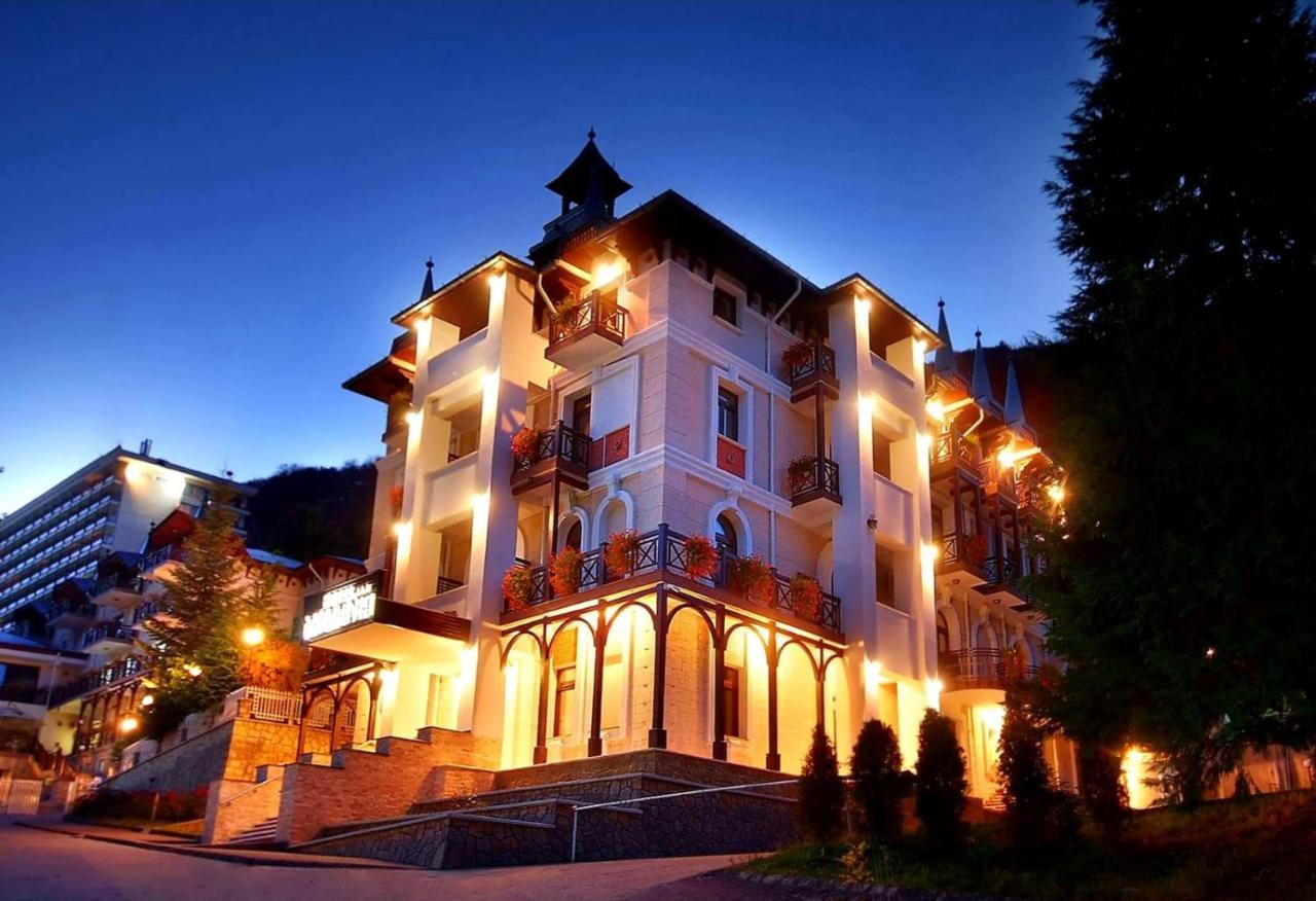 Hotel Moldavia Slănic-Moldova Extérieur photo