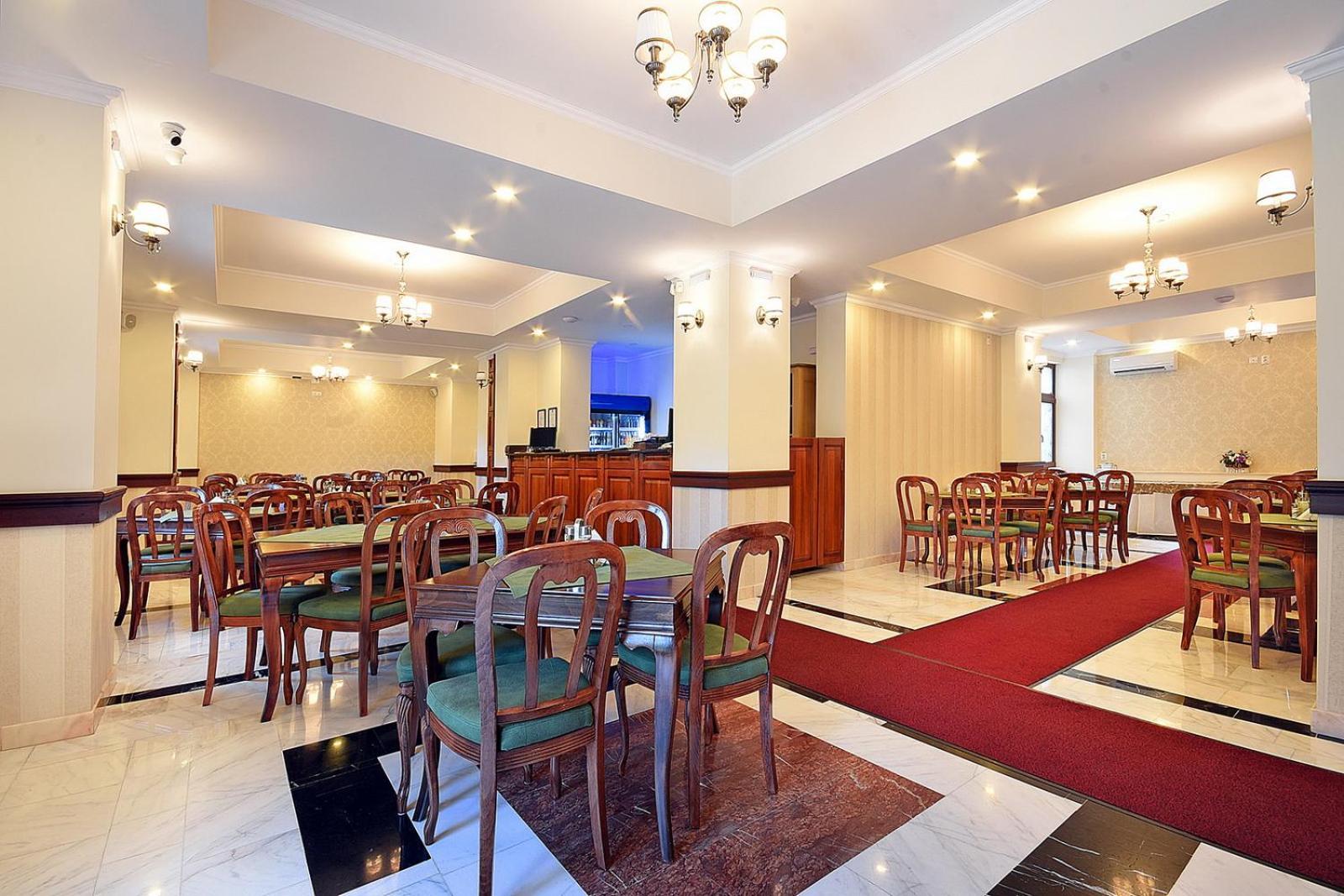 Hotel Moldavia Slănic-Moldova Extérieur photo