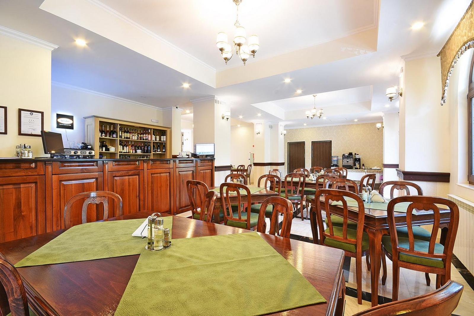 Hotel Moldavia Slănic-Moldova Extérieur photo