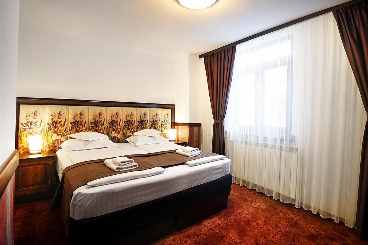 Hotel Moldavia Slănic-Moldova Extérieur photo