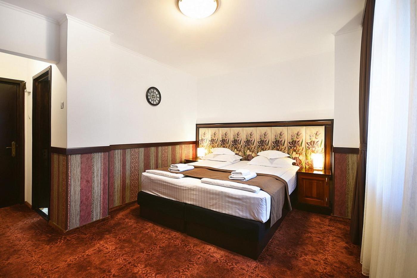 Hotel Moldavia Slănic-Moldova Extérieur photo
